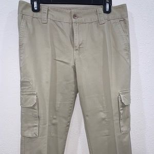 Women’s Dickies Relaxed Cargo Pants